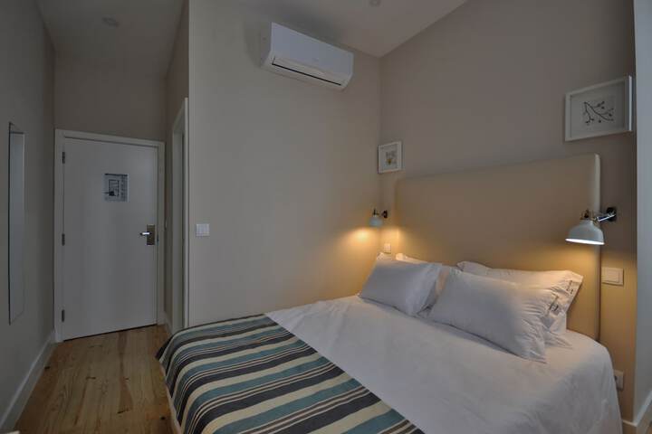 Room 19 of 34