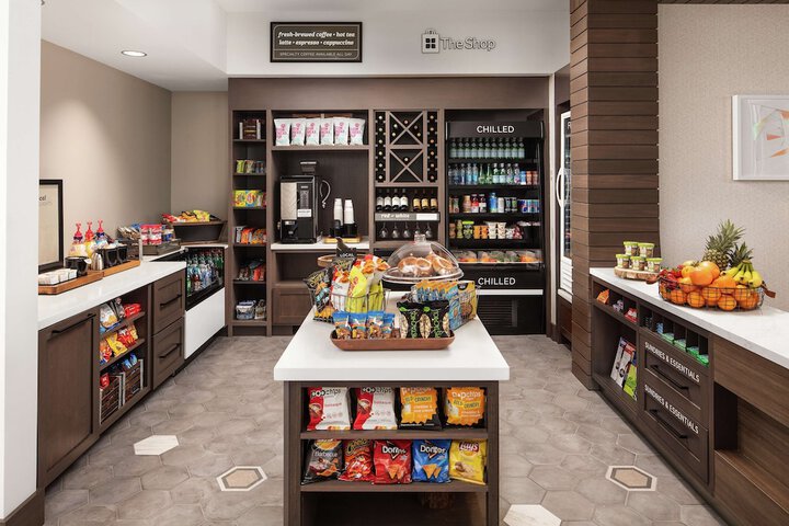 Snack bar