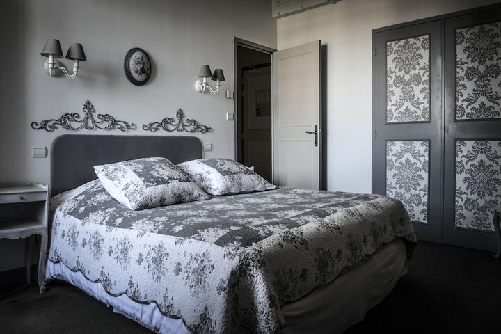 Room 9 of 39