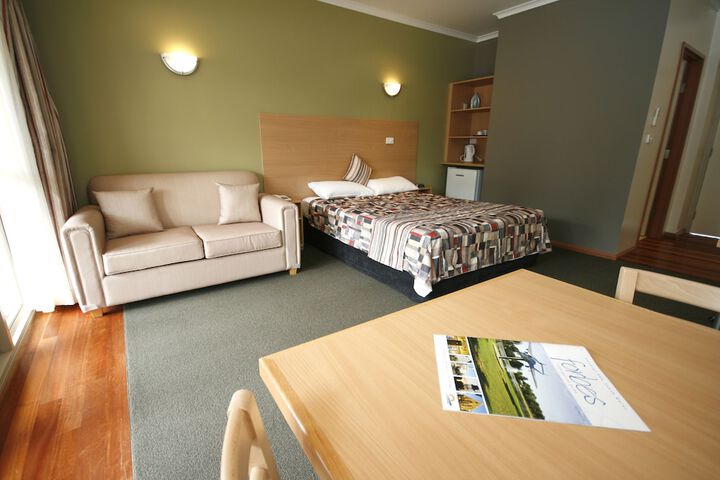 Room 4 of 54