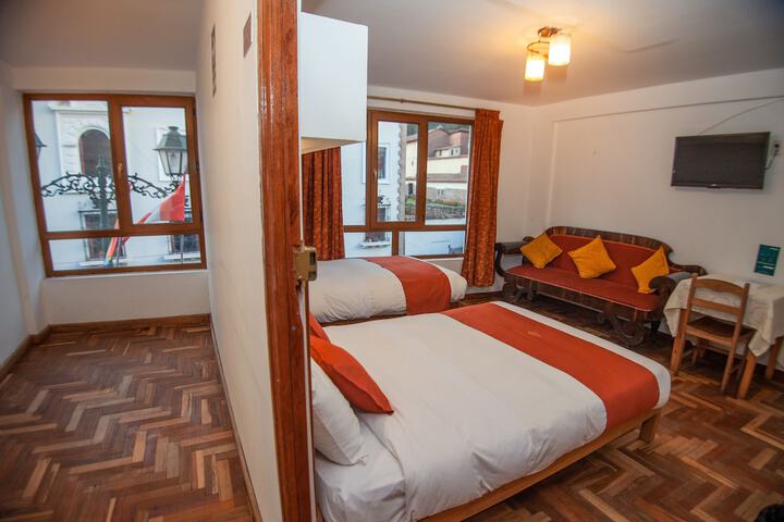 Room 3 of 32