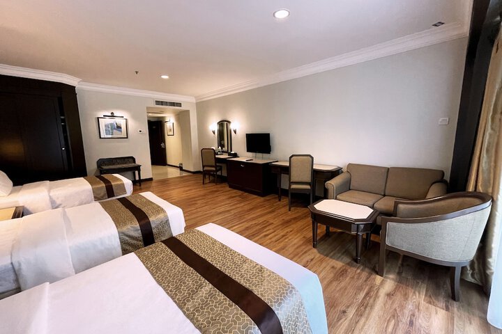 Room 28 of 51
