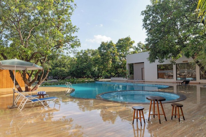 Pool 19 of 32