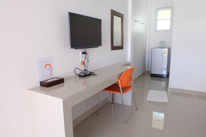 Room 15 of 35