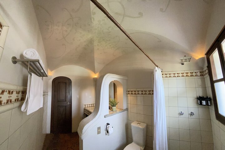 Room 48 of 74