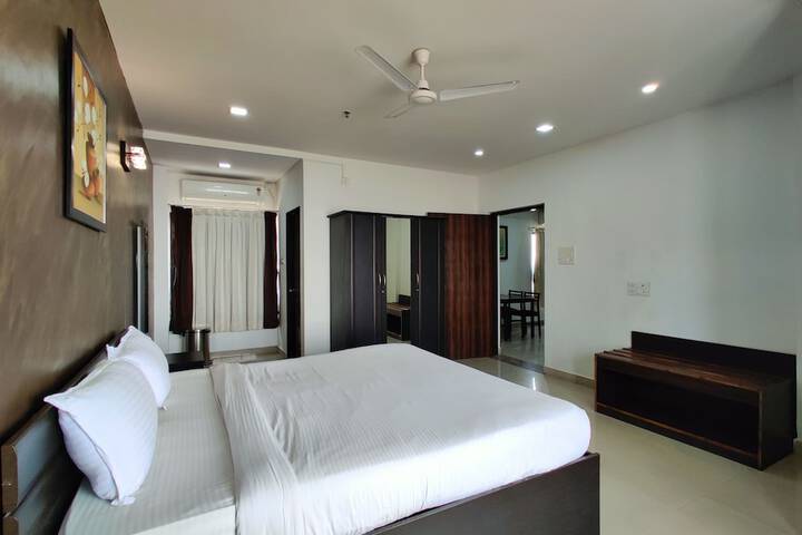 Room 19 of 81