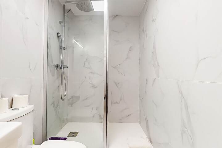Room 44 of 55