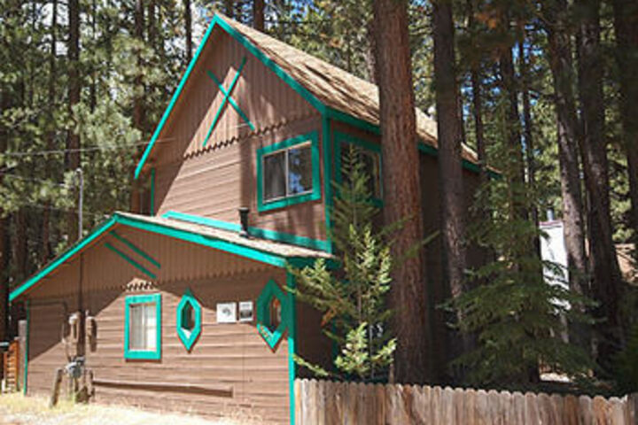 2661 Knox Avenue in South Lake Tahoe, CA