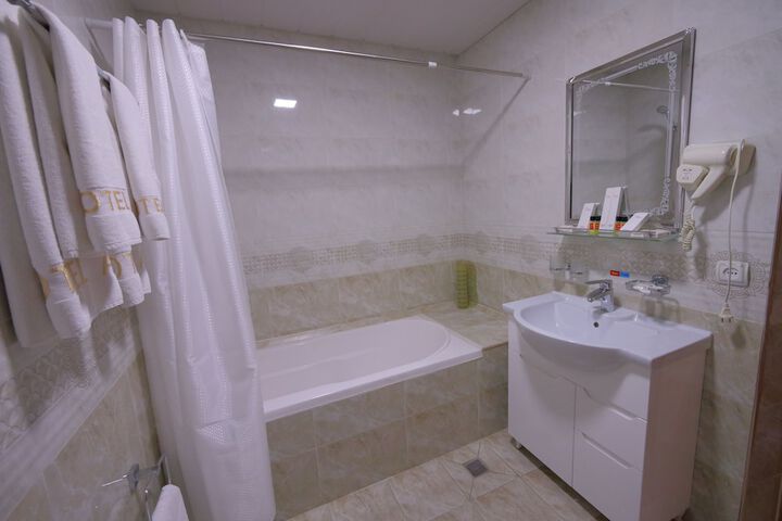 Room 45 of 92
