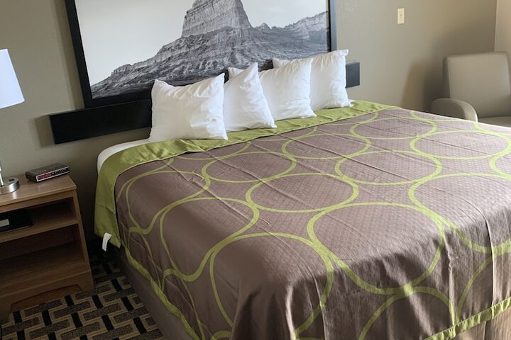 Room 13 of 62