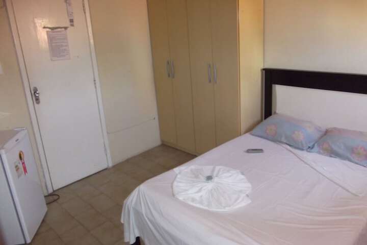Room 2 of 59