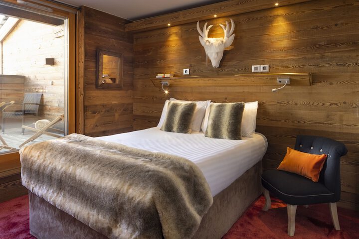 Room 4 of 19