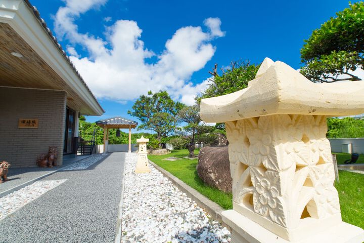 Hotel Exterior 17 of 22