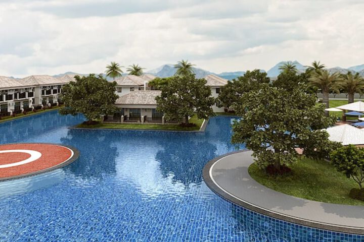 Pool 13 of 34