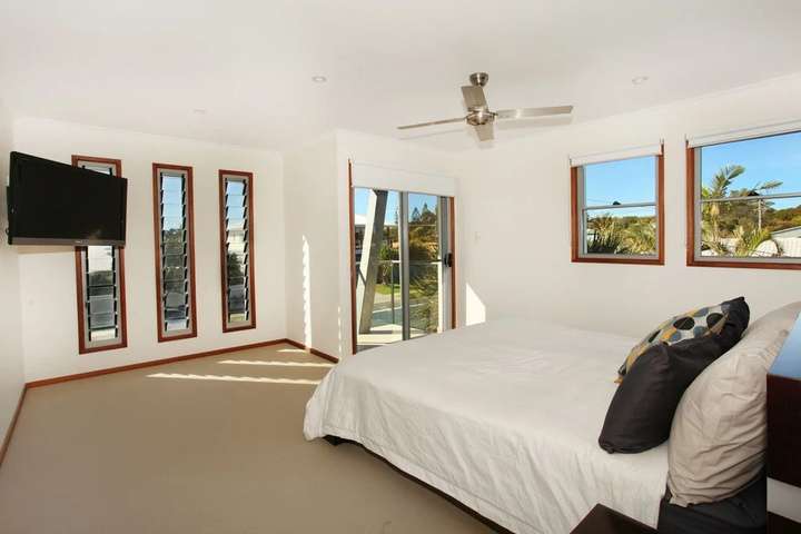 Room 2 of 15