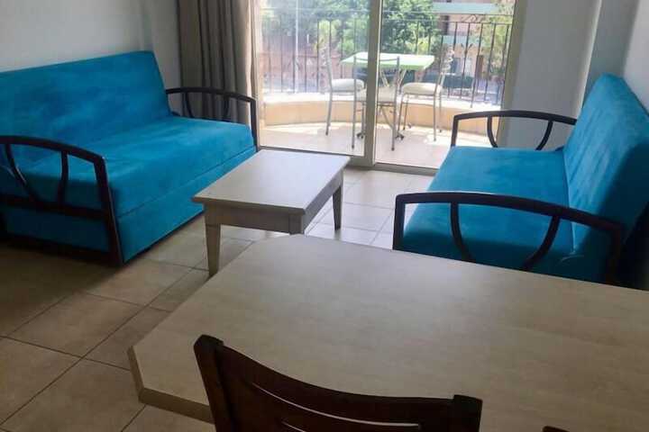 Room 6 of 14