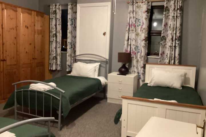 Room 3 of 6