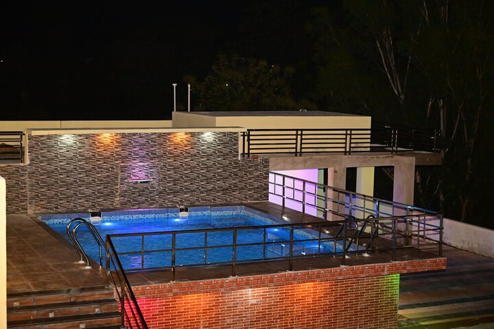 Pool 28 of 31