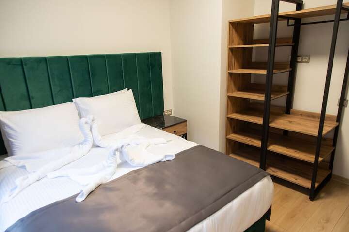Room 5 of 46