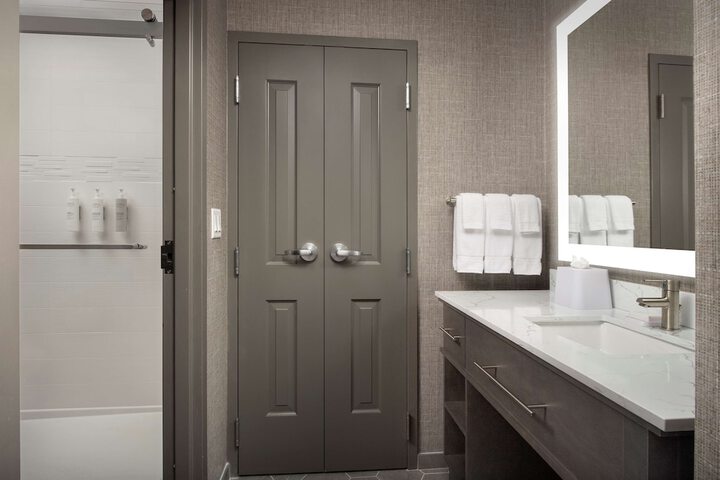 Bathroom shower