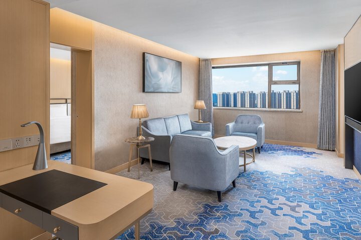 Room 6 of 40