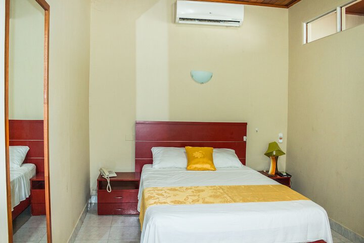 Room 6 of 38