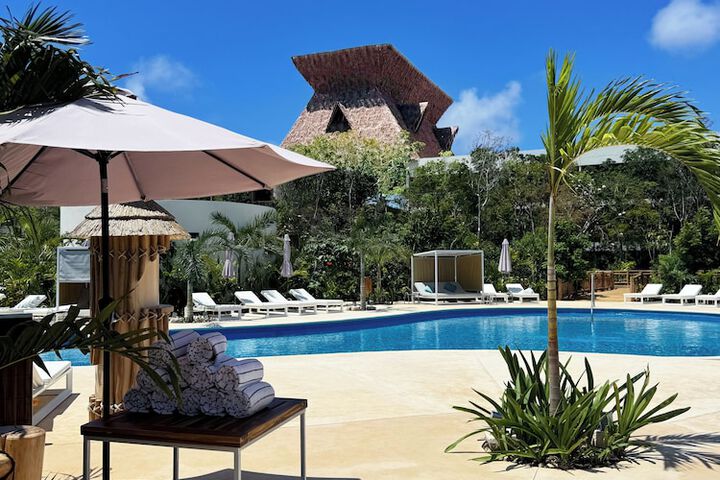 Pool 52 of 103
