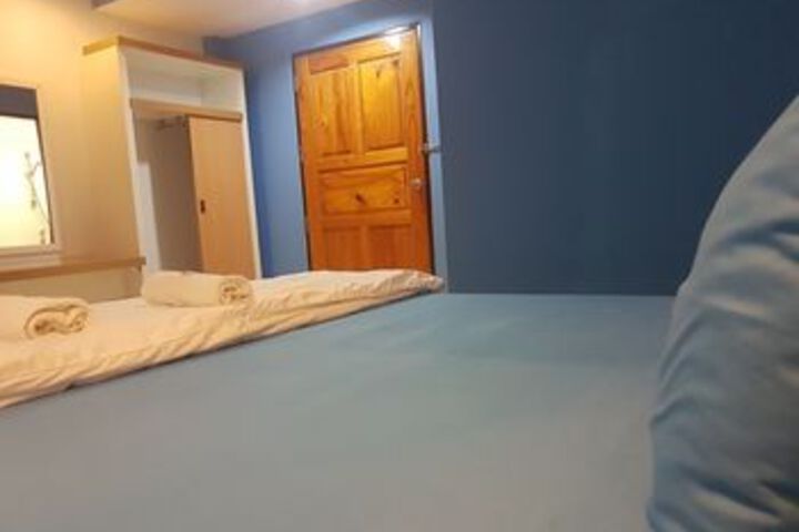 Room 18 of 34