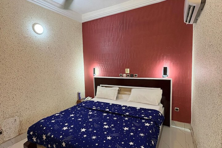 Room 29 of 44