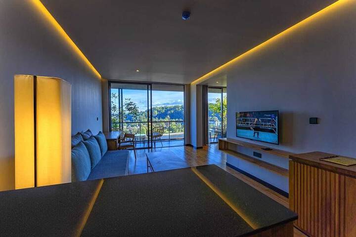 Room 14 of 30