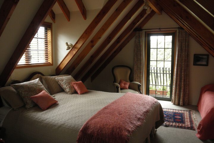 Room 8 of 40