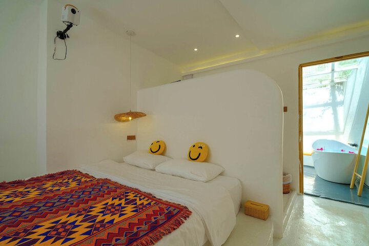 Room 75 of 171