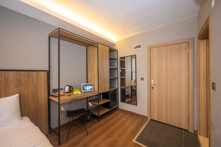 Room 20 of 88