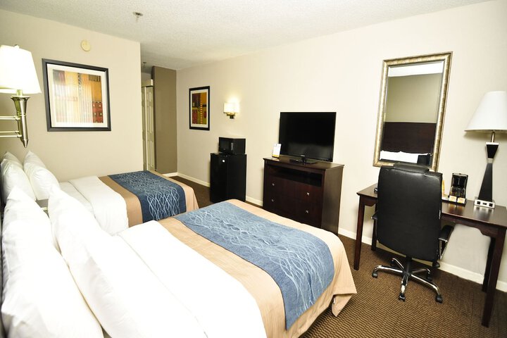 2 Double Beds (6 of 22)