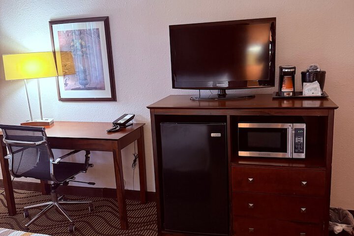 Room 8 of 22