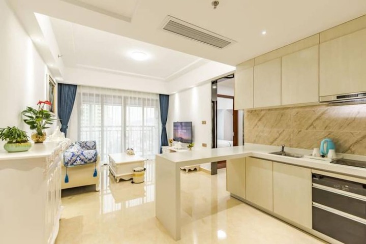 Room 10 of 27