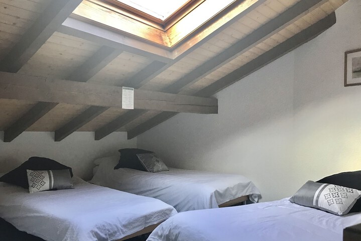 Room 13 of 19