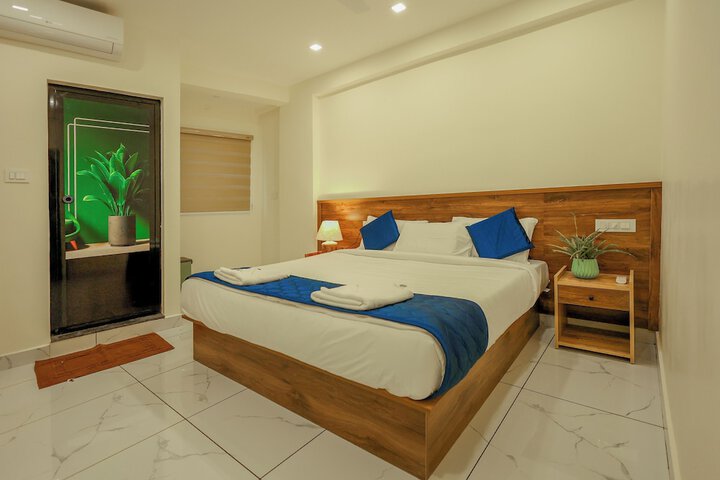 Room 5 of 20