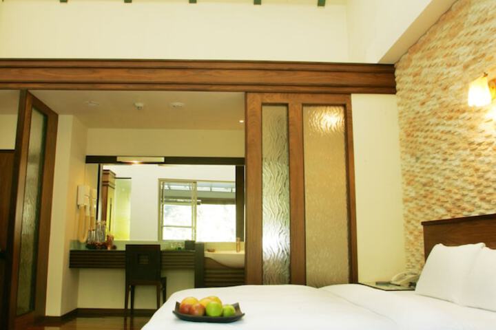 Room 17 of 50
