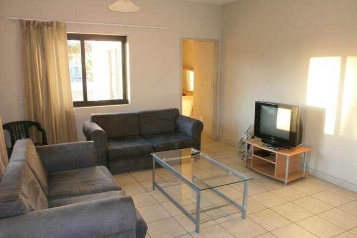 Room 12 of 25