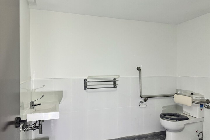 Room 12 of 20