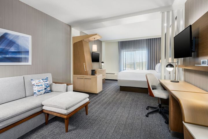 Room 8 of 31
