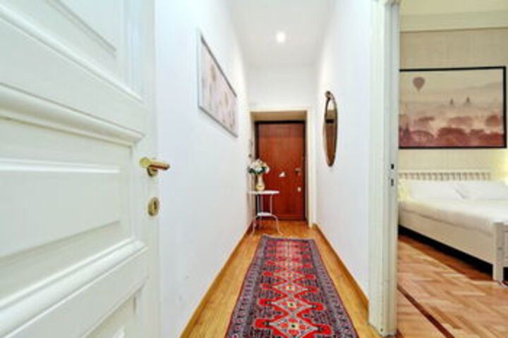 Room 13 of 35