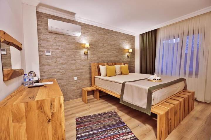 Room 9 of 27