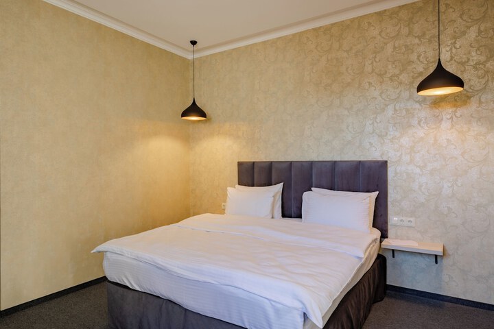 Room 46 of 163