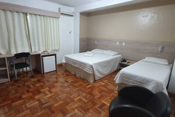 Room 6 of 32
