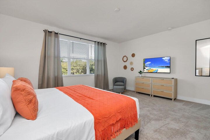 Room 4 of 31
