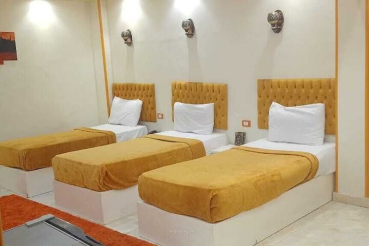 Room 5 of 13