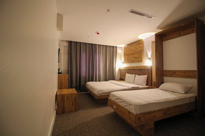 Room 47 of 59