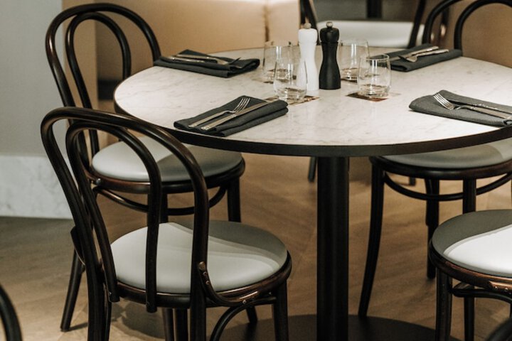 Dining 48 of 56